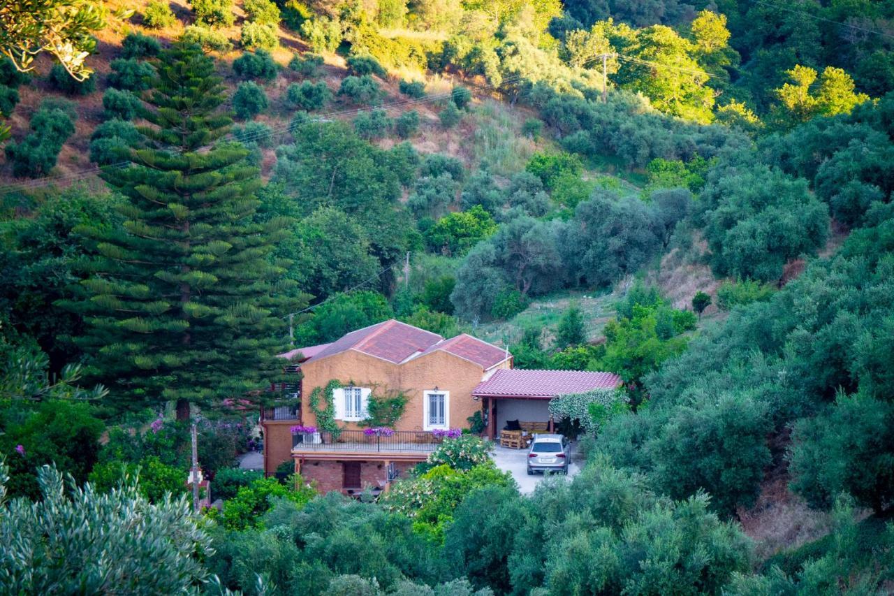 דירות Pendarianá Casa Arokaria מראה חיצוני תמונה